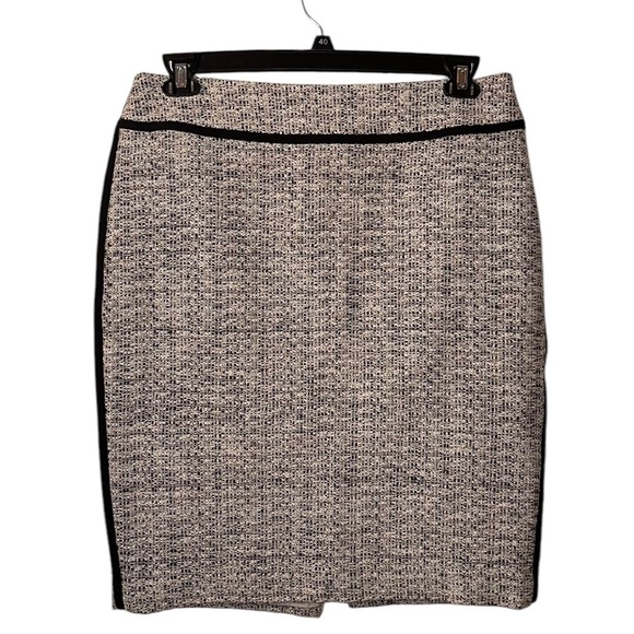 Ann Taylor Dresses & Skirts - Ann Taylor | Women’s Black/White Tweed Pencil Skirt - Size 12